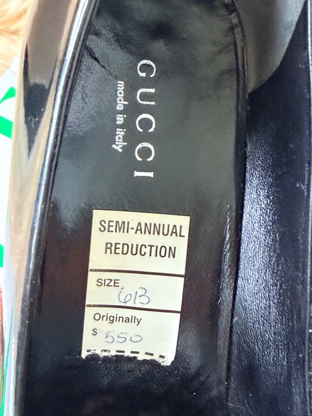 Gucci Black Patent Leather Pointed Toe Pumps - Glossy Finish - Picture 3 of 4